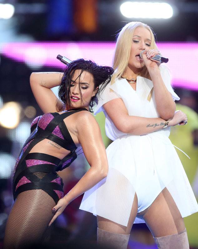 Iggy Azalea, Demi Lovato, 2015 MTV Video Music Awards, VMA