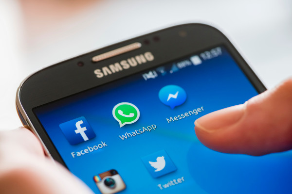 WhatsApp limits message forwarding in bid to reduce spam and misinformation