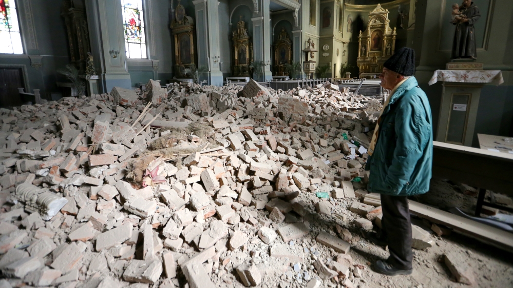 Croatia church ruins due to 5.4 earthquake - VivoMix